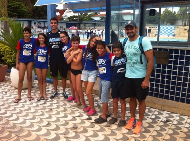Nadadores do ATC são destaque de março em Marília
