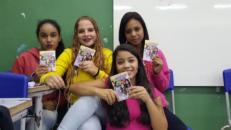 Escola encerra o projeto “Leitura com saúde: proibido proibir”.