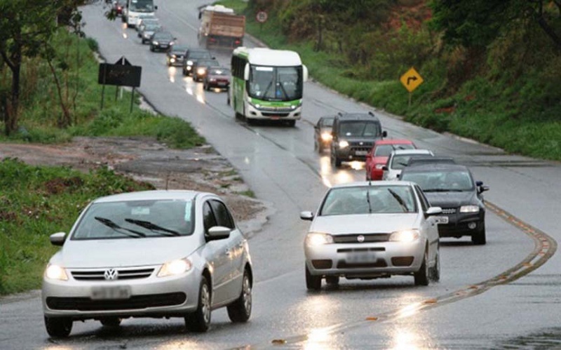 Farol aceso sempre! Na quinta-feira, 07, termina o período de adaptação à nova regra