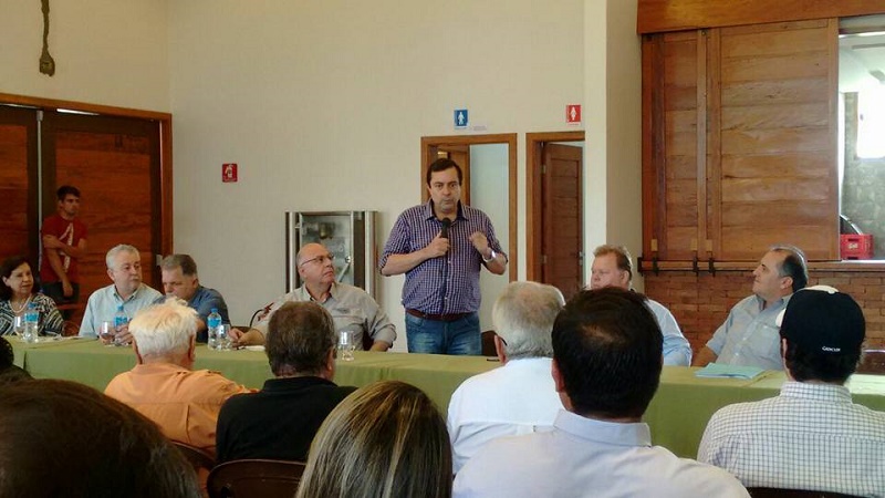 Coopershow propicia encontro regional de prefeitos com secretário estadual da Agricultura