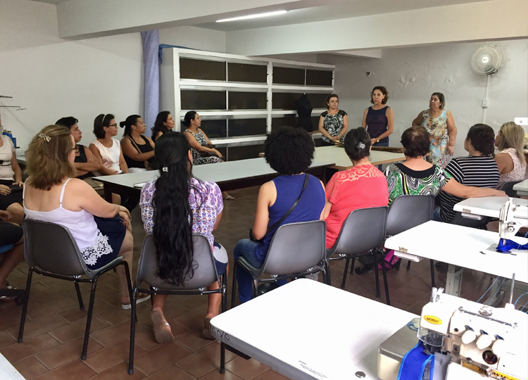 Escola de Moda realiza aula inaugural em Assis