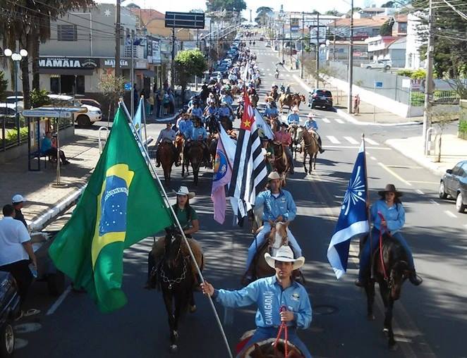 Domingo tem cavalgada por conta da FICAR