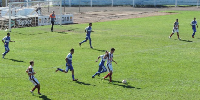 Fora de casa, VOCEM arranca empate e continua líder geral