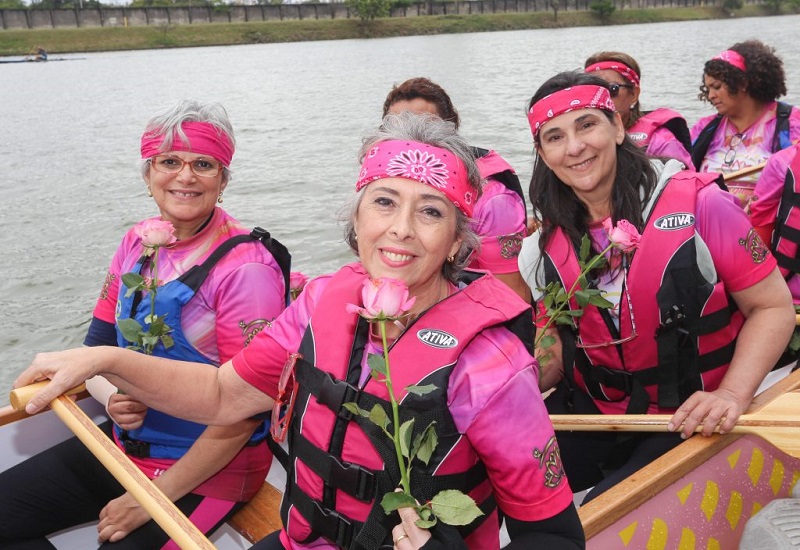 Novo Barco Dragão dá início a ações do 'Outubro Rosa'