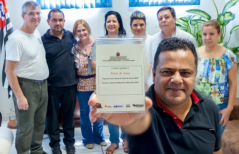 Penitenciária de Assis recebe premiação por combate à Tuberculose