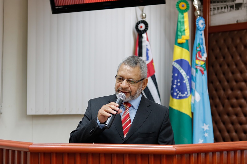 Vereador alerta: 'Prefeitura ultrapassa limite de gastos com pessoal'