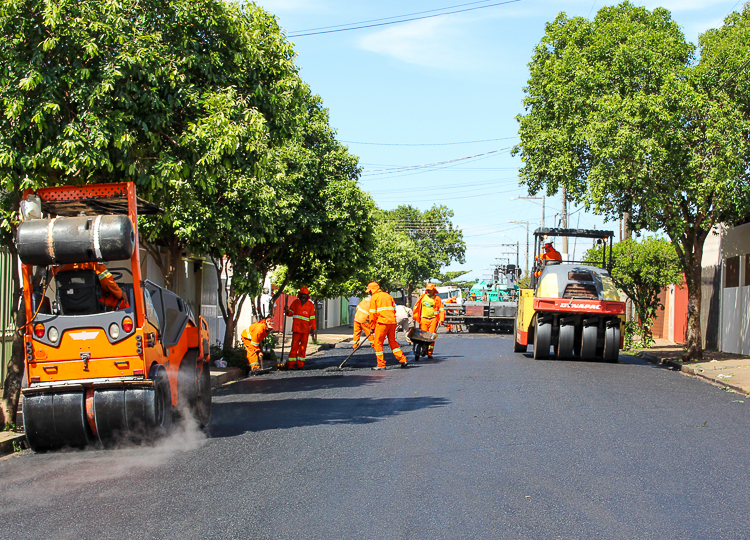 Prefeitura retoma recapeamento no Jardim Paraná