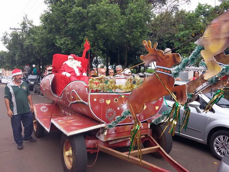 Escola de samba VO e Vocem pedem colaboração para Natal Solidário