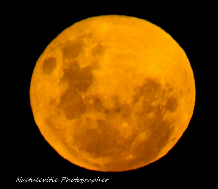 Superlua, Lua Azul e Lua de Sangue impressiona