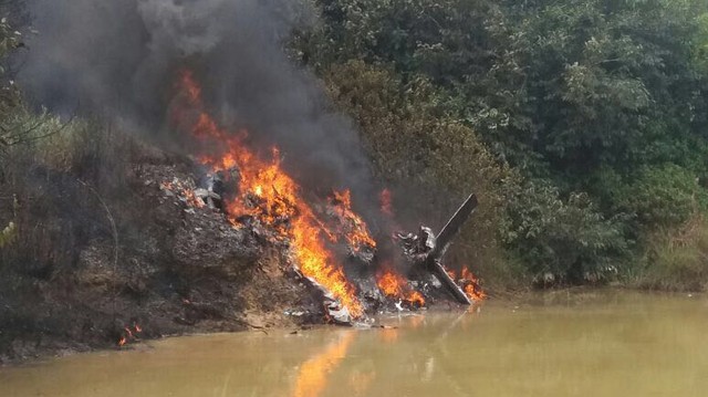 Avião cai e explode no Pará, matando morador de Assis