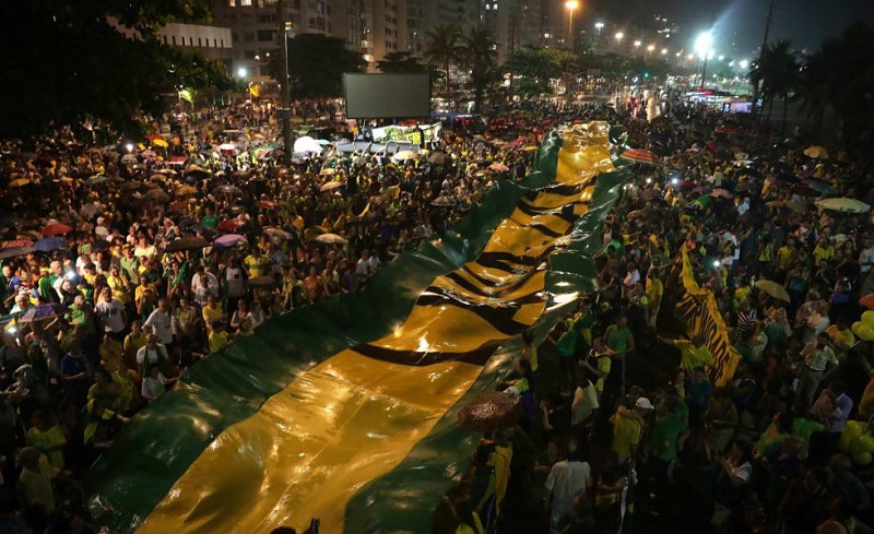 Na véspera de julgamento de Lula, comandante diz que Exército repudia impunidade