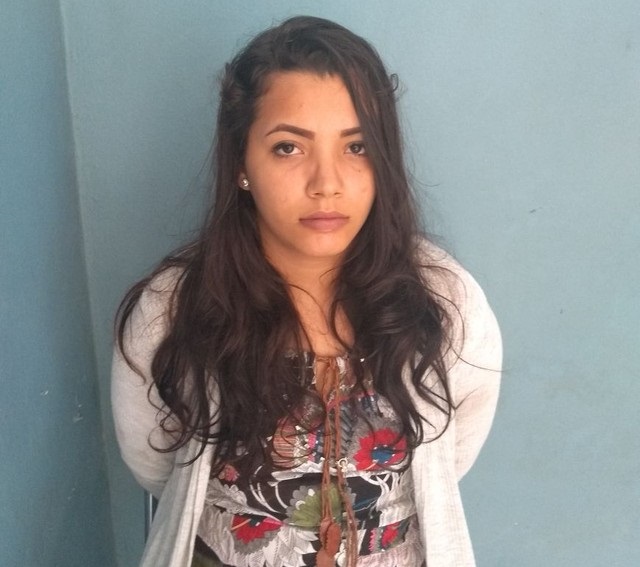 'Musa do Tráfico' procurada por participar de execução filmada de jovens é presa
