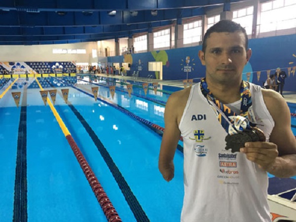 Nadador assisense participa do Open Internacional Paralímpico