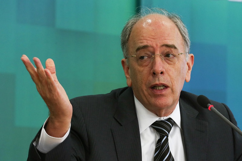 Renúncia de presidente da Petrobras coloca em cheque política de preços da empresa