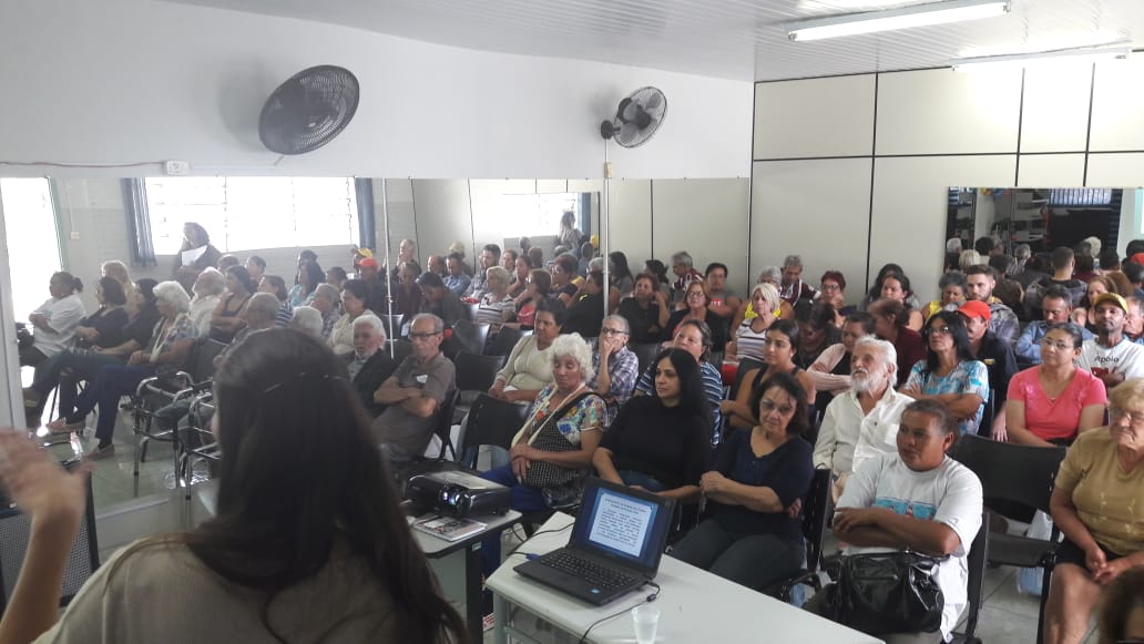 Conselho Municipal do Idoso debate novas políticas de atendimento, em Assis