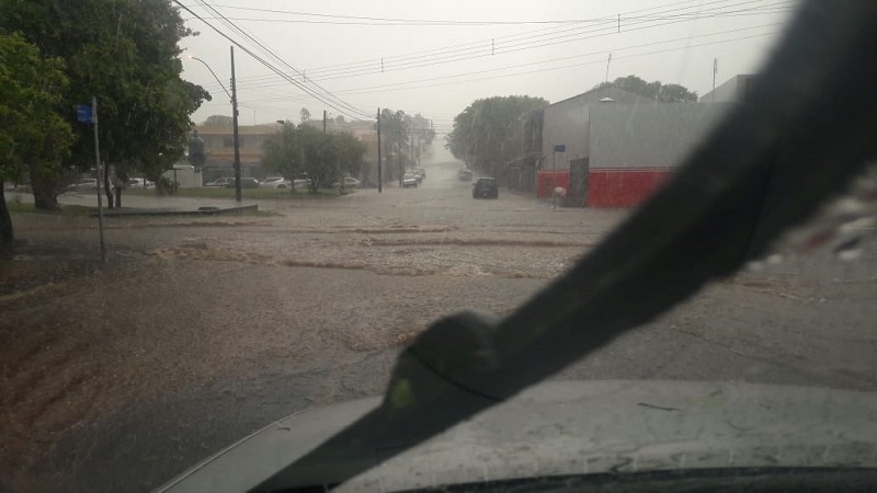 Chuvas prosseguem e população teme novos estragos em Assis