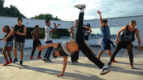 Estão abertas as inscrições para aulas gratuitas de Hip Hop em Assis