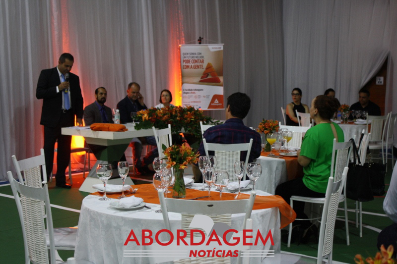 Faculdade Anhanguera de Assis é oficialmente inaugurada