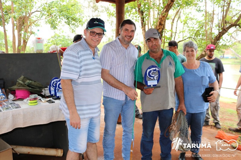 Campeonato de pesca é realizado em Tarumã