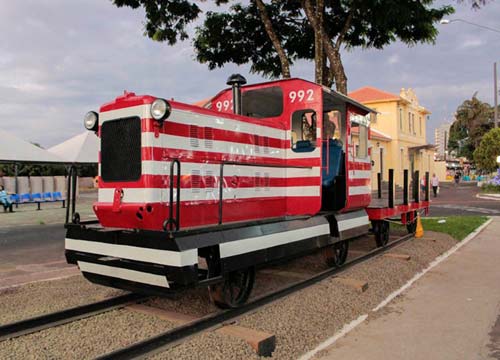 Estação Ferroviária de Assis será reaberta na sexta-feira com trenzinho e decoração natalina