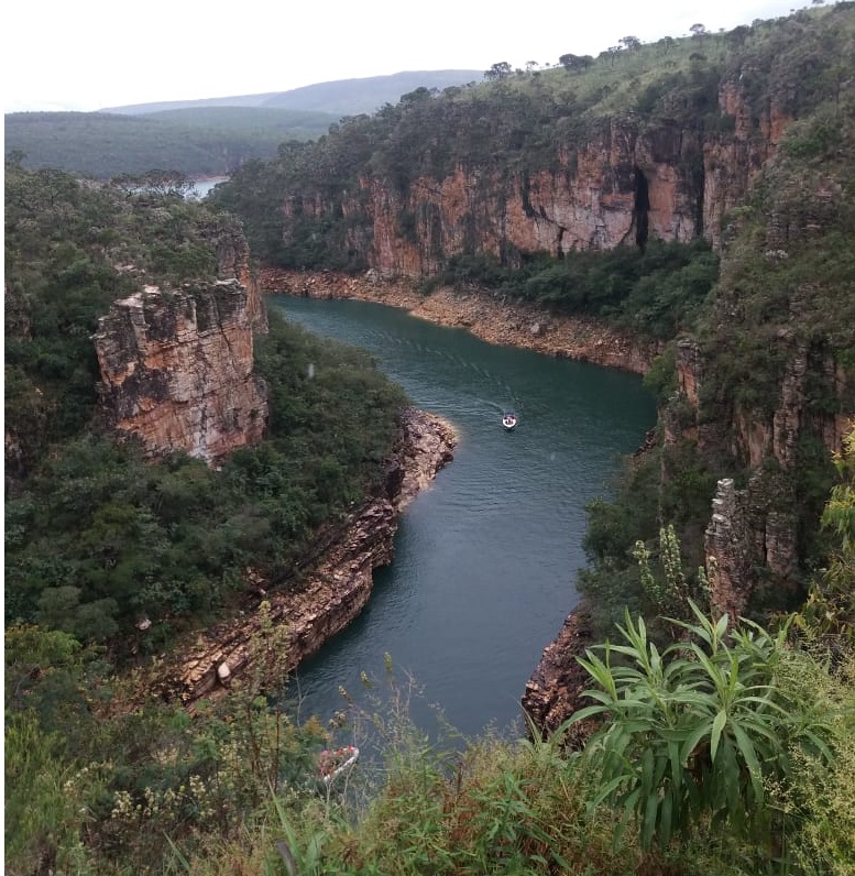 TURISMO: Capitólio tem trilhas que levam às paisagens paradisíacas, com cânions, cachoeiras e lagos