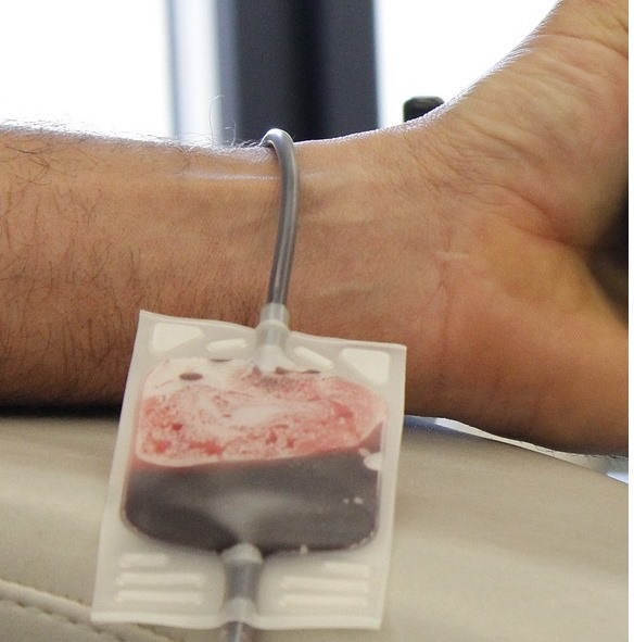 Santa Casa de Assis busca doadores de sangue, com urgência