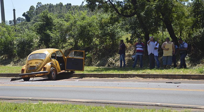 Passageiro é arremessado de veículo em acidente perto de Paraguaçu Paulista e morre