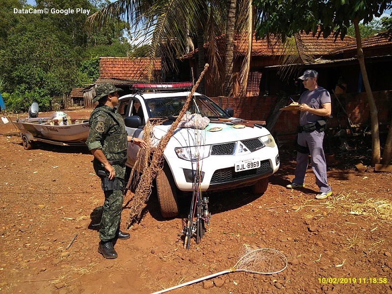 Polícia flagra homem em pesca irregular, apreende armas e carne de capivara em Palmital