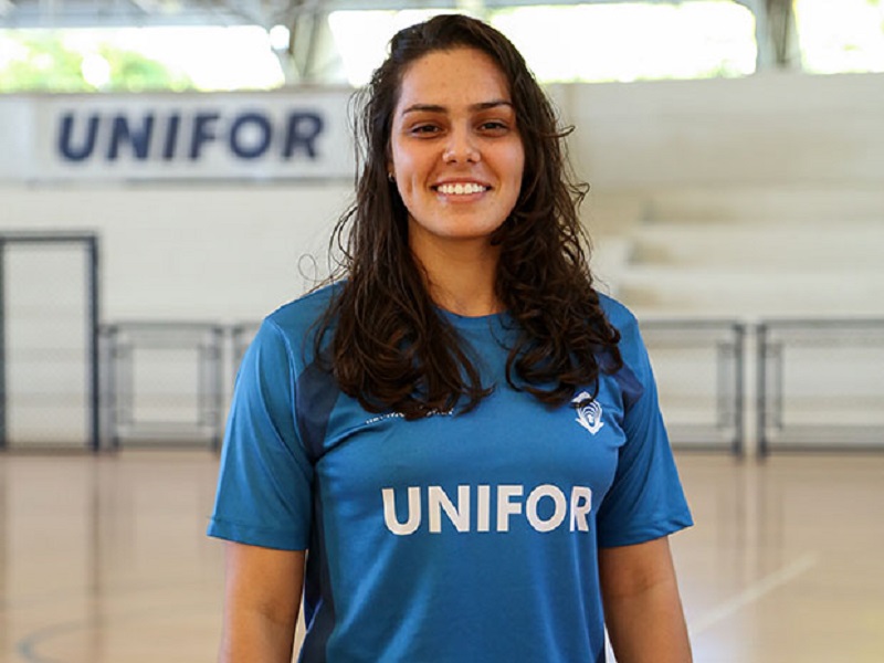 Goleira, campeã mundial de futsal, estará em Assis nesta quinta, 28