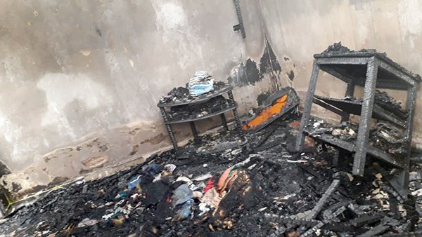 Incêndio destrói casa em Cândido Mota