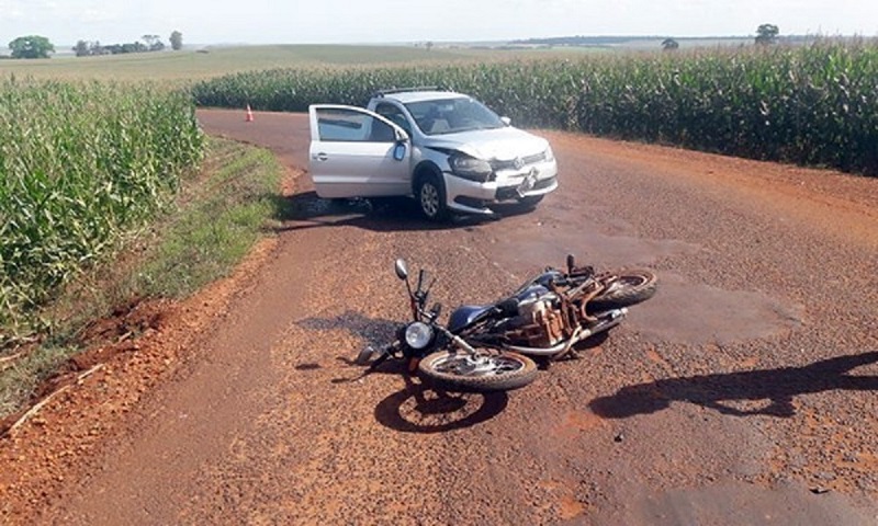 Acidente entre Cândido Mota e Palmital deixa motociclista ferido
