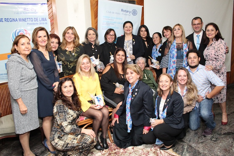 Cerimônia do Rotary empossa a presidente Marina Haddad e Conselho Diretor