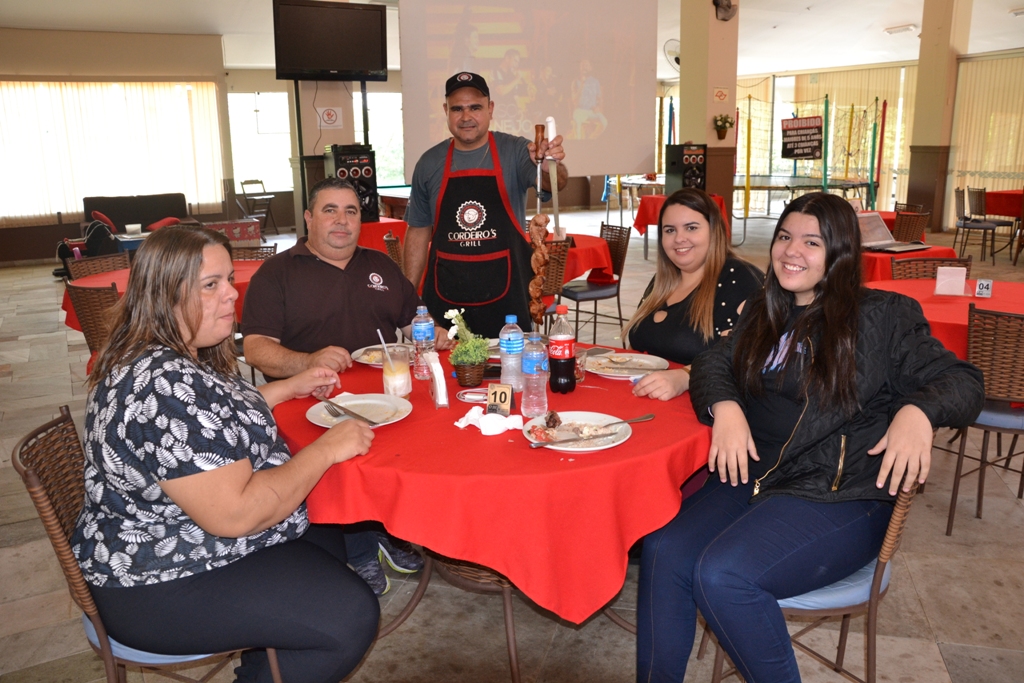 Cordeiro's Grill comemora dois anos de existência