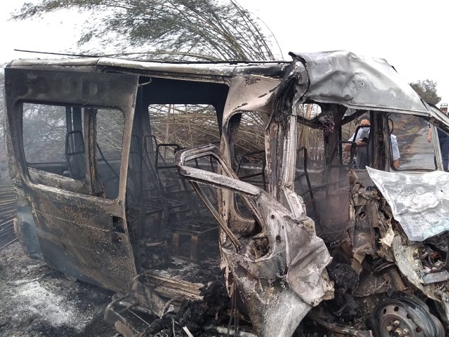 Pacientes de ambulância de Rancharia morrem carbonizados em acidente