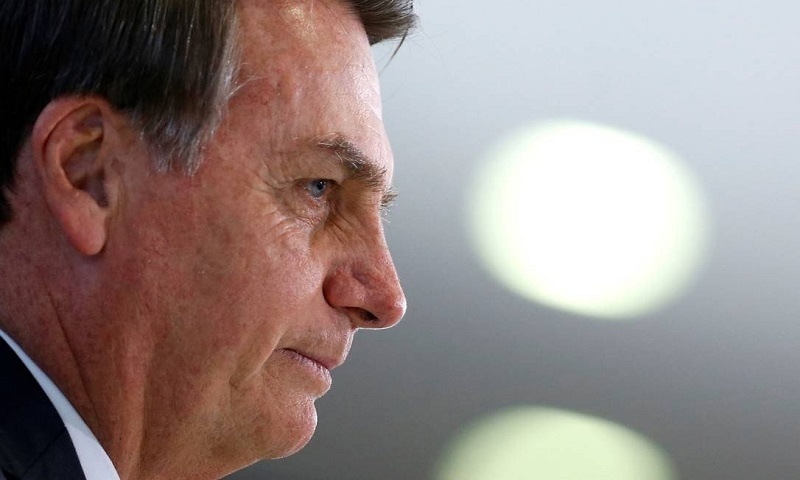 Bolsonaro acaba com obrigatoriedade de publicar edital em jornais