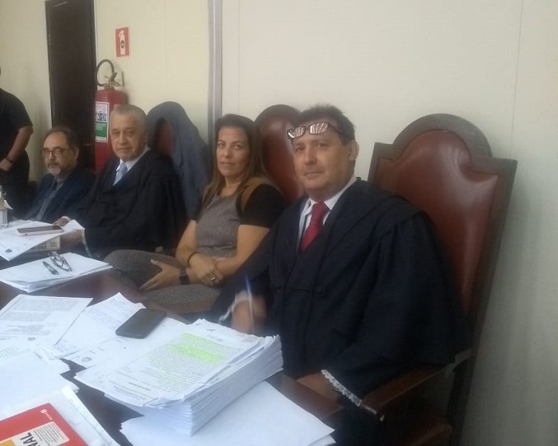 Promotor de Justiça pede absolvição dos 5 réus no júri desta quarta-feira, em Assis