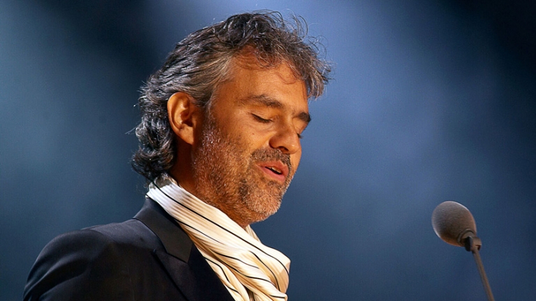 Evento solidário em Assis terá tributo a Andrea Bocelli