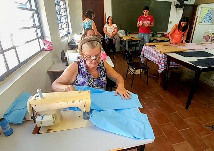 Escola de Moda abre inscrição para cursos de corte tradicional, malharia e lingerie, em Assis