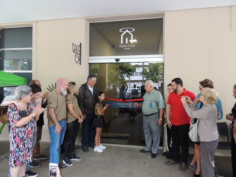 Santa Casa de Assis agora tem cafeteria