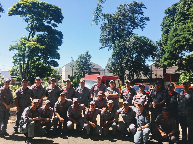 Bombeiros de Assis estão na Baixada Santista trabalhando na operação de buscas