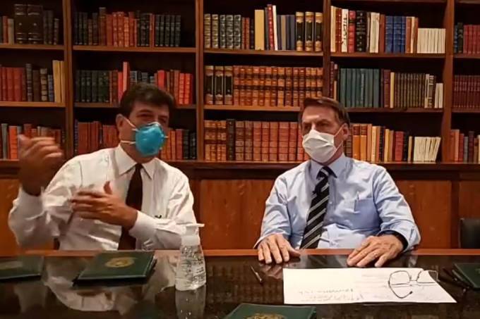 Teste de Bolsonaro aproxima coronavírus da política