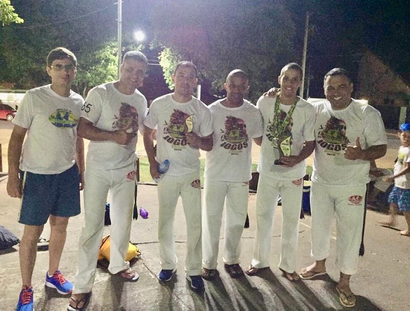 Capoeiristas de Assis participam de jogos ecológicos da Abadá-Capoeira no MS