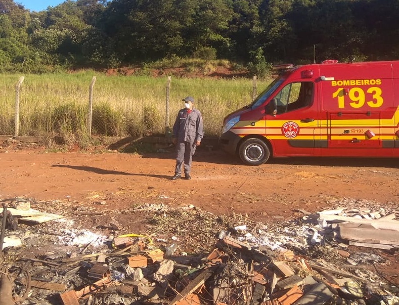 Corpo de homem é encontrado carbonizado em Assis