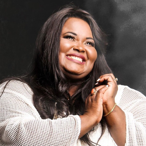 Cantora gospel Fabiana Anastácio morre vítima de Covid-19 em SP