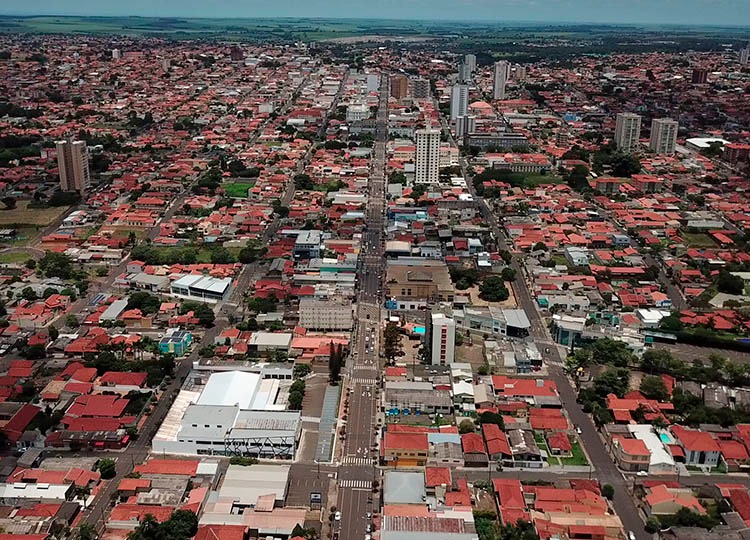 Assis tem saldo positivo de 2.677 empresas abertas desde 2017