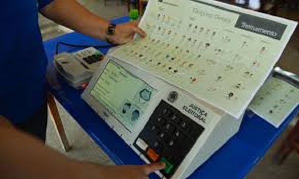 TSE afirma que são falsas as acusações de votos duplicados para candidatos