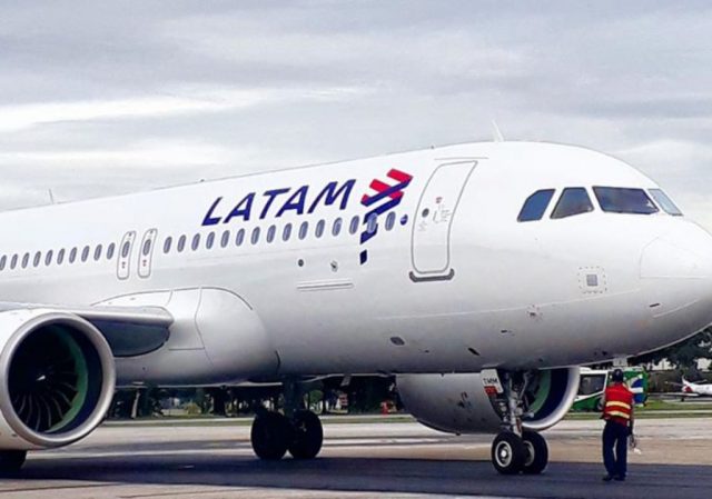 Procon-SP multa Latam Linhas Aéreas