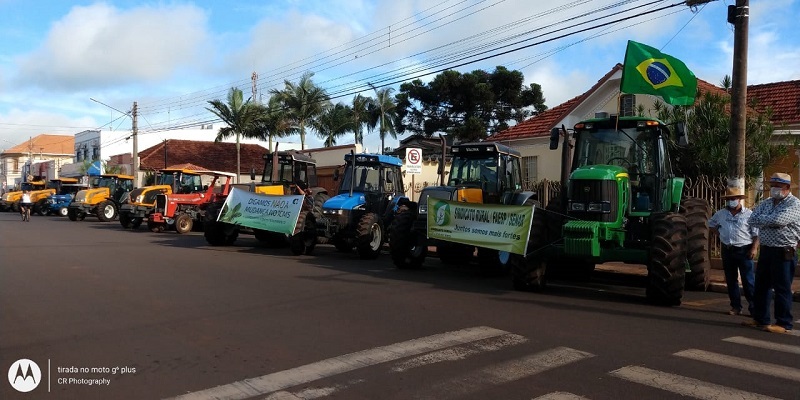 Assis se concentra em Cândido Mota no ‘tratoraço’ realizado nesta quinta-feira