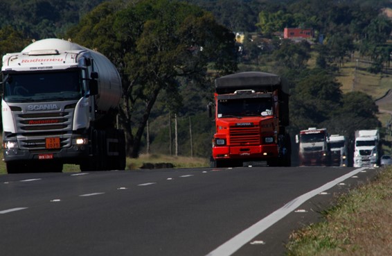 Eixo-SP define localização de áreas de descanso para caminhoneiros