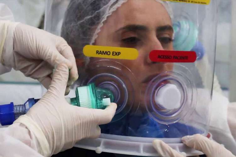 Inoar Cosméticos doa três capacetes Elmo, que podem evitar a intubação de pacientes Covid
